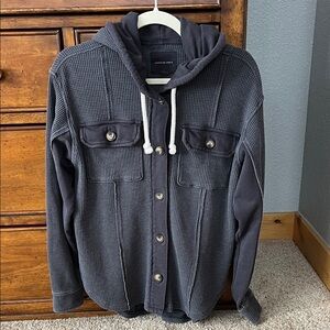 American Eagle Outfitters Women’s waffle knit button down Hooded Jacket top - XS